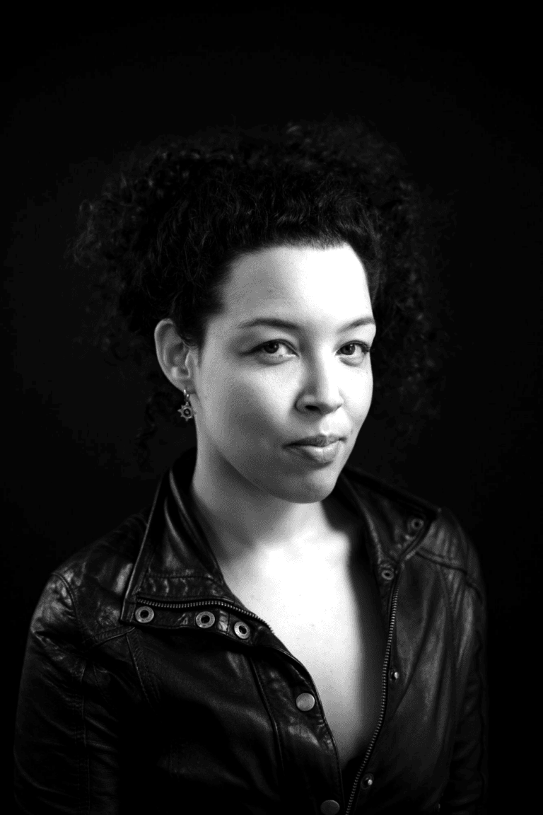portret_leren_jas_zwartwit